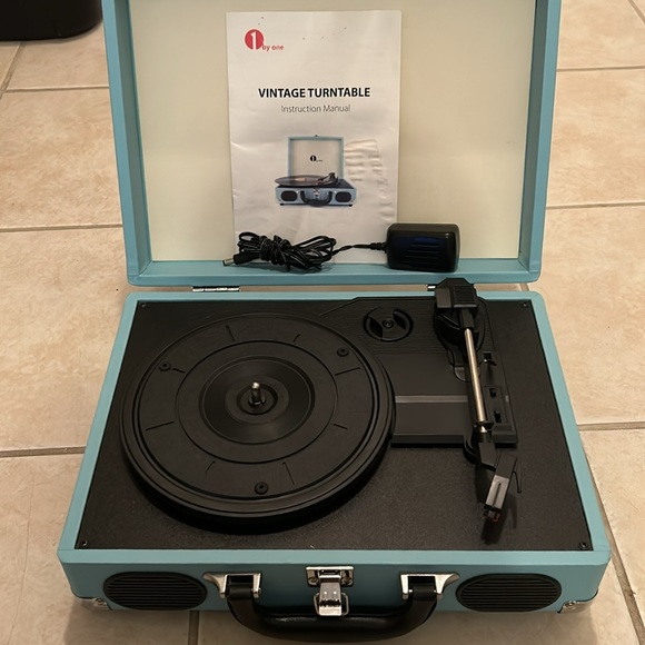 Vintage Blue Turntable/ Vinyl Record Player. - Picture 3 of 9